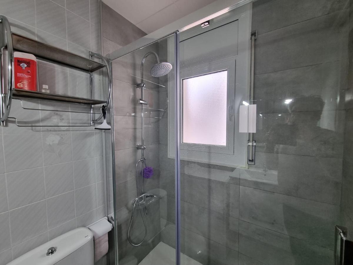 Lovely One Bedroom With Balcony Roses Esterno foto
